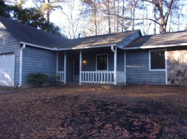 411 Martin Dr, Jonesboro, GA 30238