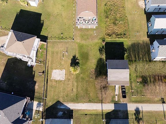 3rd image of 2109 1st St