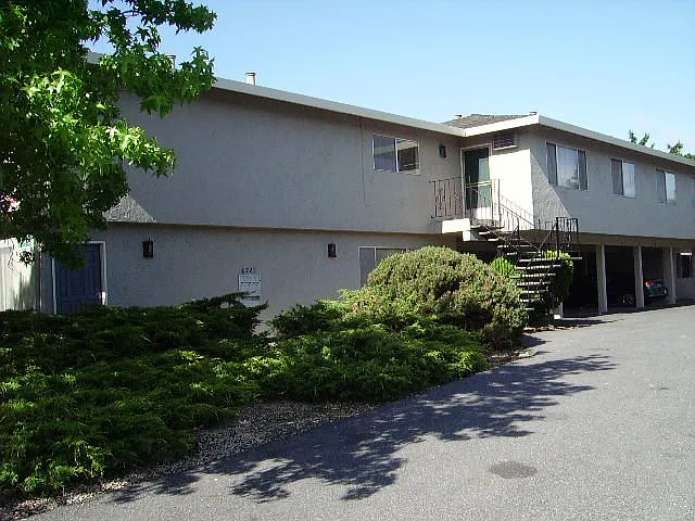 Building Photo - 8225 Kelton Dr #A
