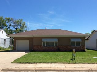 220 Morse Dr, Phillipsburg, KS 67661