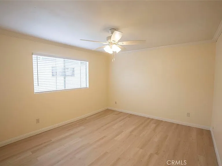 1533 Plaza Del Amo #4 — Photo 13