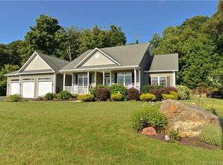 76 Belgian Cir, Bristol, CT 06010