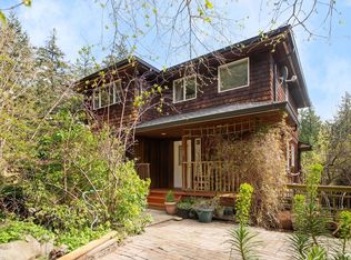 1347 Eagle Cliff Rd, Bowen Island, BC V0N 1G1