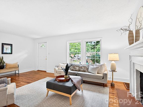 2nd image of 122 Coleman Ave