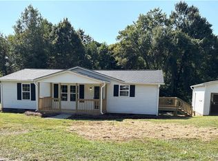 1020 Jennifer Ln, King, NC 27021