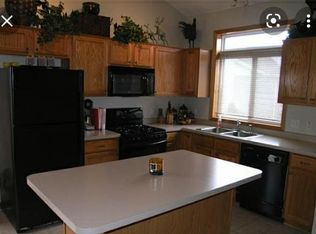 1539 Balinese St, Shakopee, MN 55379