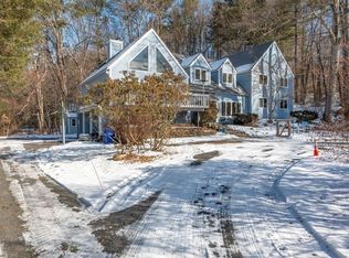 23 Alyssum Dr, Amherst, MA 01002