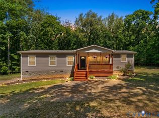 5344 Cedar Ln, Amelia Court House, VA 23002