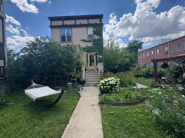 1746 N Kedzie Ave #1, Chicago, IL 60647