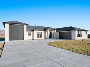 8102 Harvest Ridge Loop, Kennewick, WA 99338