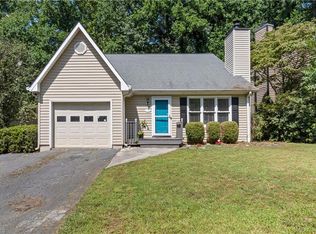 4965 Lochraven Dr, Winston Salem, NC 27104