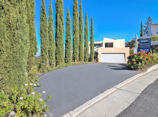 25 Rockpoint Ln, Los Altos, CA 94024