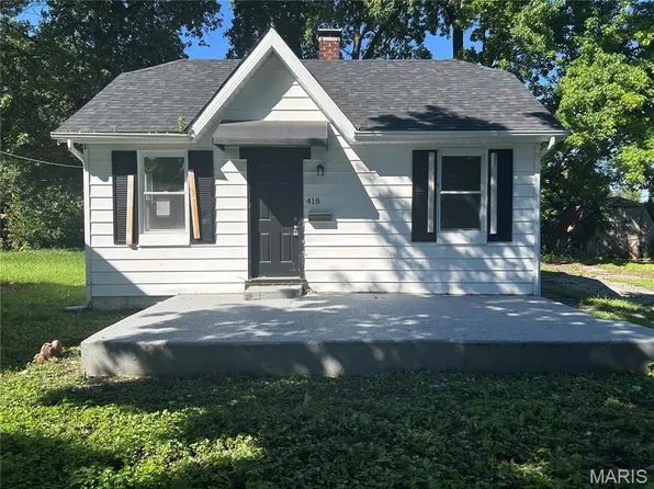 418 Jerome Ln, Cahokia, IL 62206