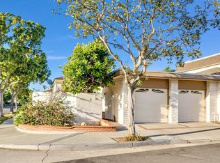 1 Lancewood Way #1, Irvine, CA 92612