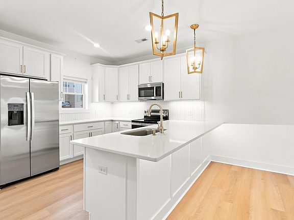 5th image of 556 Leesville Rd #1201