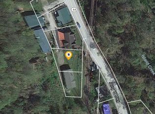 75 Dugout Rd, Omar, WV 25638