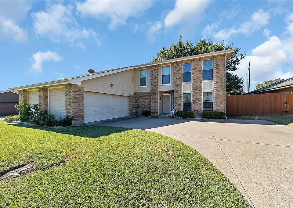 1st image of 2407 Amber Hill Ln