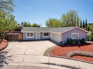 1126 Mona Way, Paso Robles, CA 93446