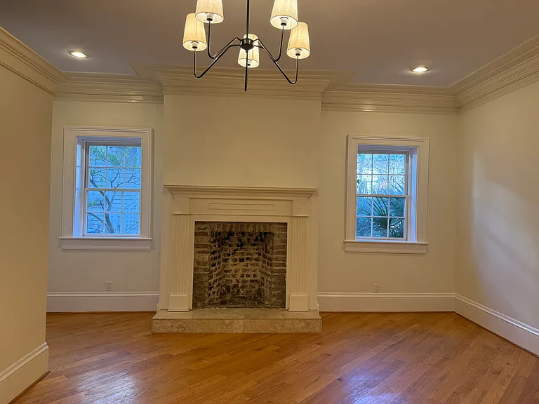 49 Smith St #1B — Photo 5