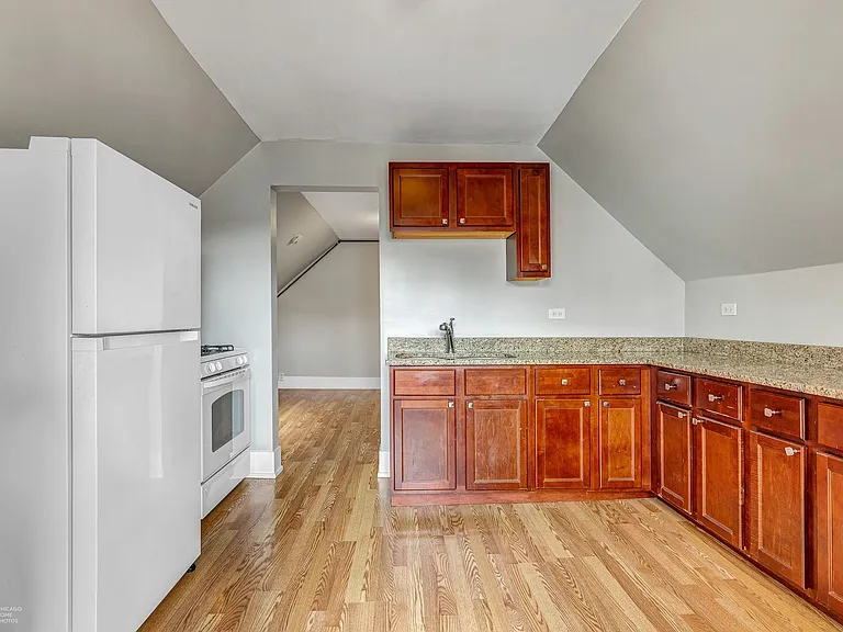 2041 W Rice St #2 — Photo 4