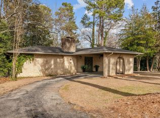 904 Hillside Dr, Lillington, NC 27546