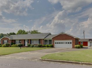 222 Sunset Dr, Hertford, NC 27944