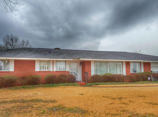 4820 Shorewood Dr, Chattanooga, TN 37416