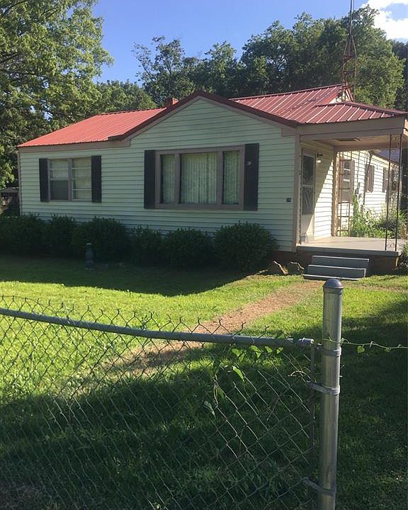 2nd image of 24 Maxwell Ave