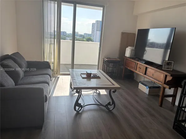 36 NW 6th Ave, Miami, FL