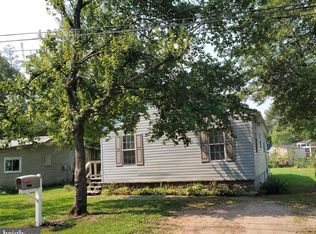 7814 East Rd, Pasadena, MD 21122