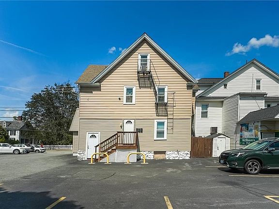 2nd image of 1340 Cranston St