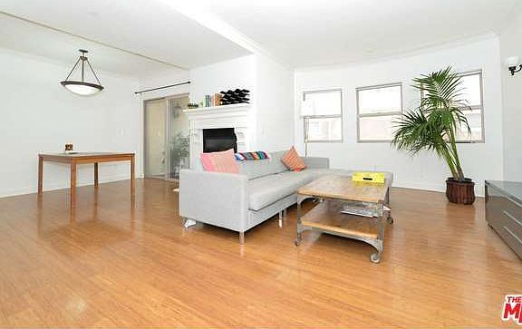 5th image of 1522 Amherst Ave APT 302