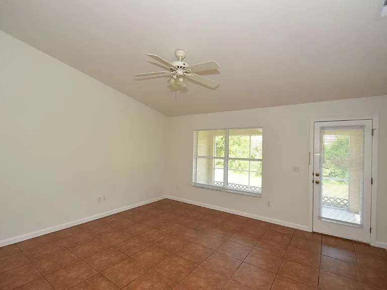 30 Eton Ln #B — Photo 16