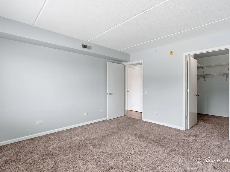 811 Chicago Ave #705 — Photo 13