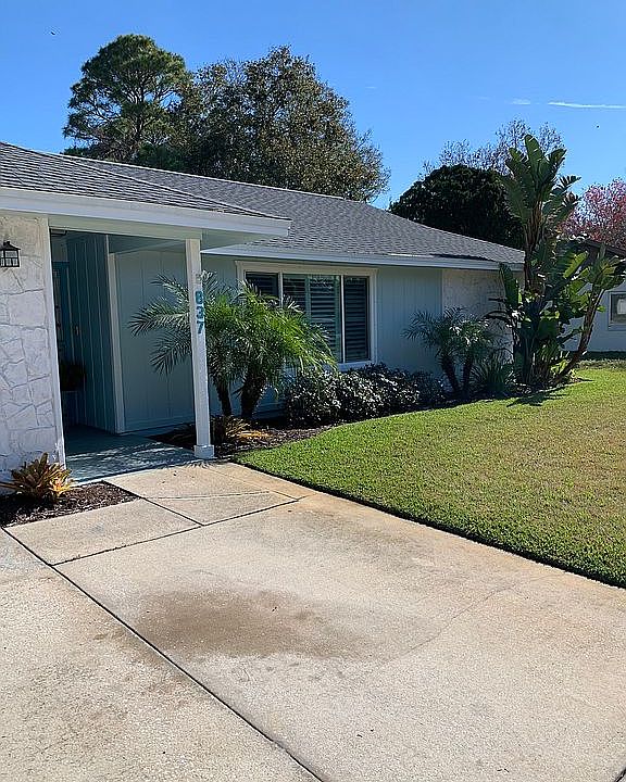 1st image of 837 Wildwood Cir