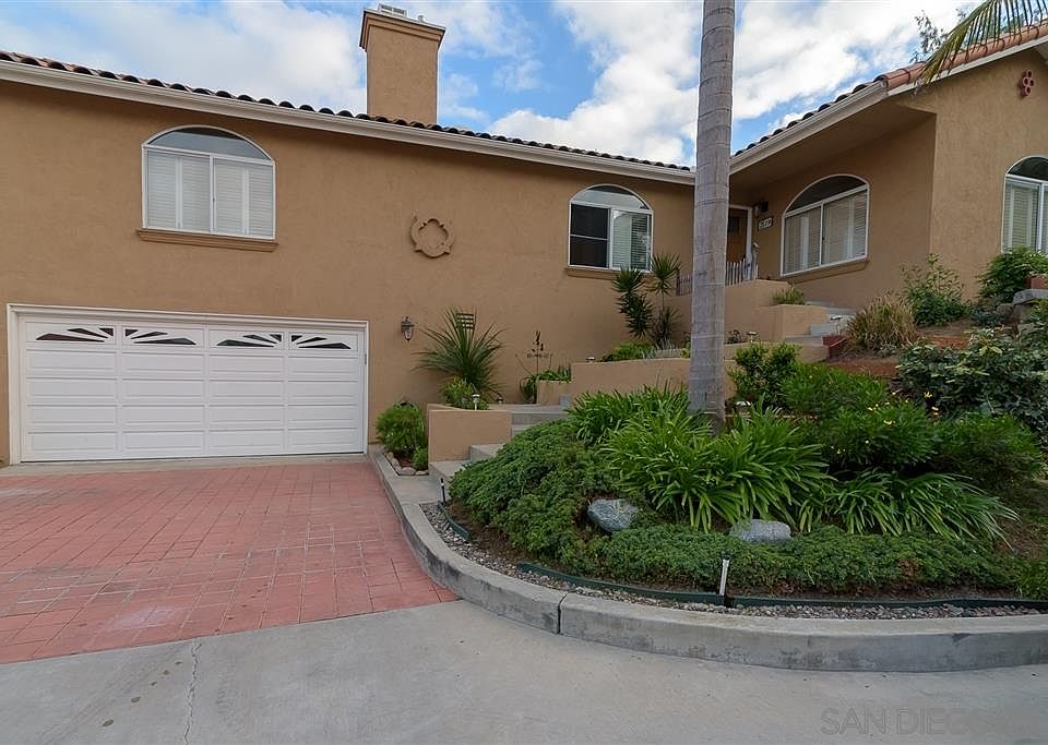 1st image of 28 Las Flores Dr