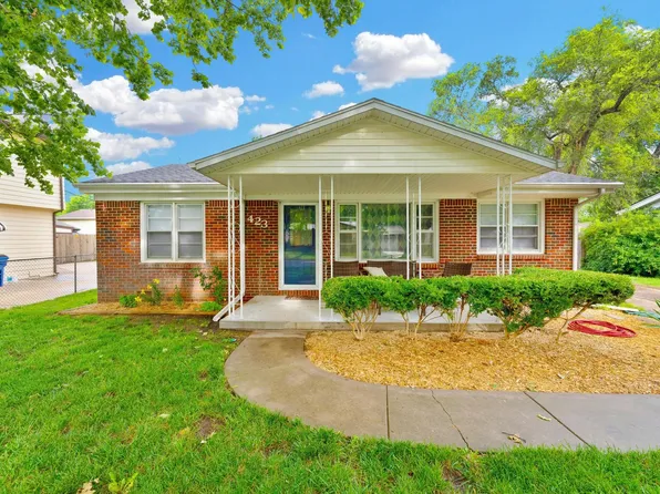 423 Western Ave, Haysville, KS 67060