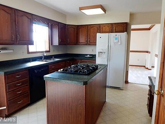 2nd image of 13142 Longwood Dr