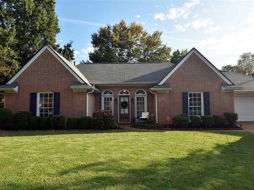 1st image of 380 Meadow Trail Cv