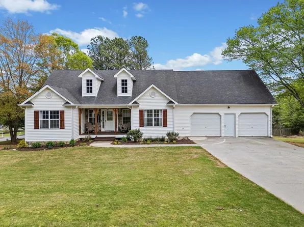 24 Scarlett Oak Dr NE, Cartersville, GA 30121