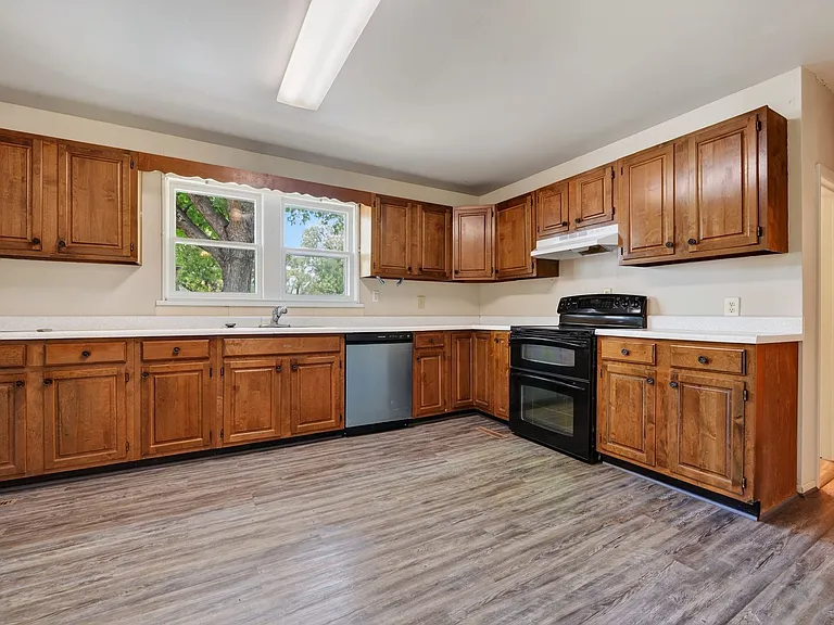 133 N Gorin St — Photo 10