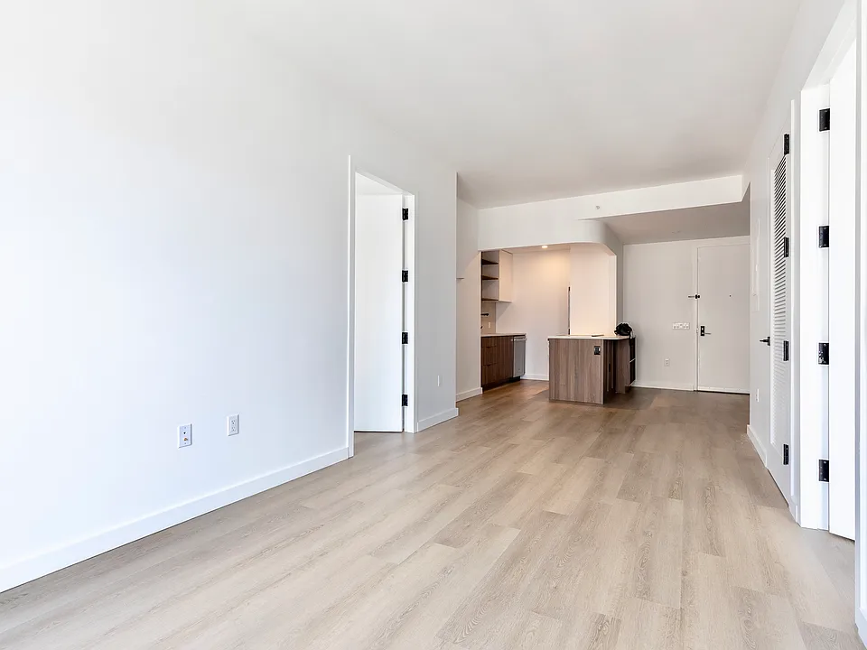 1051 Pacific St #8A