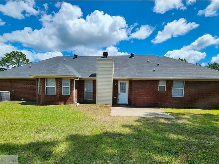 2411 Fernando Ct — Photo 24