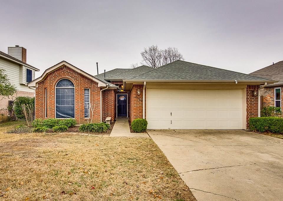 1st image of 2112 Wentworth Dr