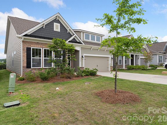 3rd image of 4190 Millstream Rd