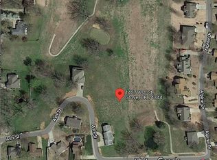 1427 Ash St, Grove, OK 74344
