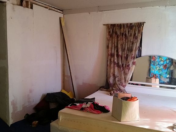 2nd image of 1323 E Harvey Ave