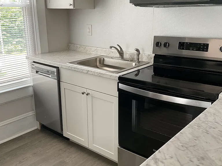 822 Lamont St #2 — Photo 11