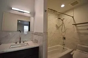 228 Maple St #2 — Photo 21