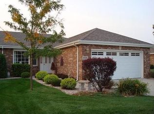 1030 Freedom Cir S, Crown Point, IN 46307